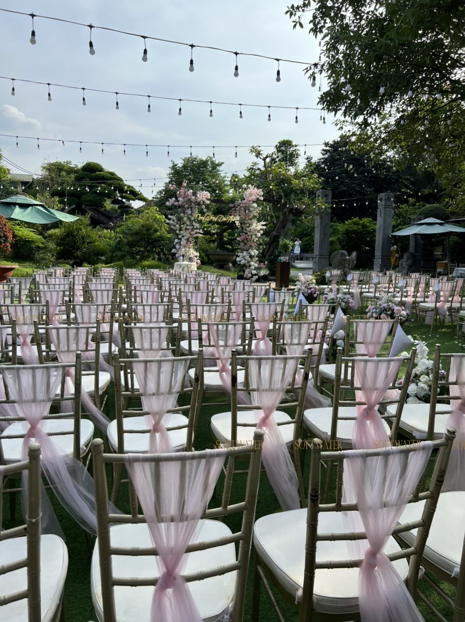 Bước Vào Một Thế Giới Mơ Ước - Không Gian Tiệc Cưới Softwater