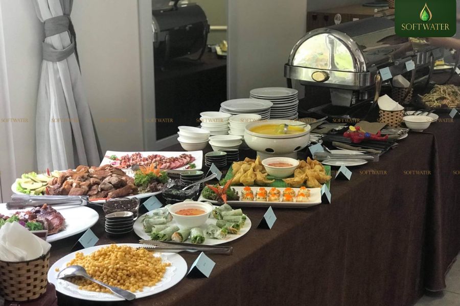 Tại Sao Nên Tổ Chức Tiệc Buffet Cho Công Ty Thay Vì Tiệc Truyền Thống?