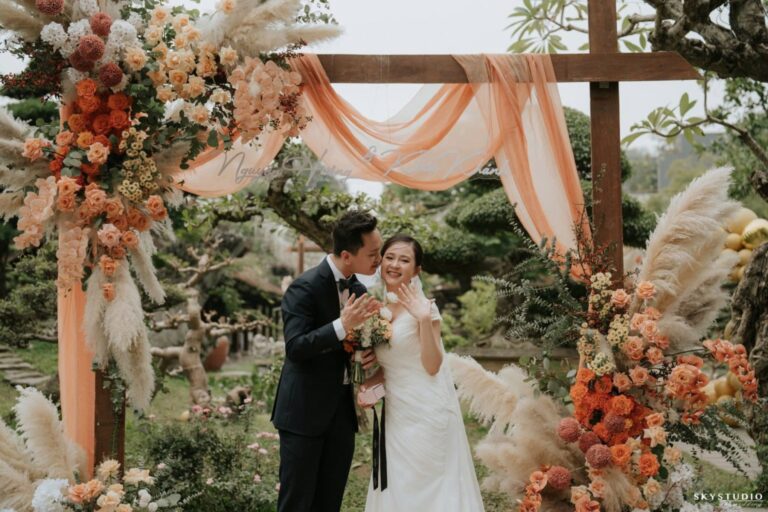 Trang Trí Cưới Mùa Đông Với Hoa – Xu Hướng Mới Khiến Cả Mạng Xã Hội Phát Sốt!