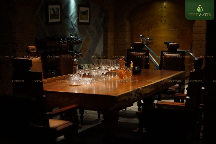 Nhà Hàng Cưới Có Hầm Rượu: Xu Hướng Tổ Chức Tiệc Cưới “Đắt Giá” Năm 2026