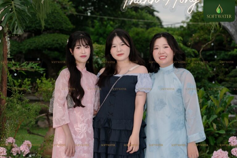 Vì Sao Cùng Một Đám Cưới, Người Mặc Trang Phục Đi Ăn Cưới Nữ Lại Sang Hơn Hẳn?